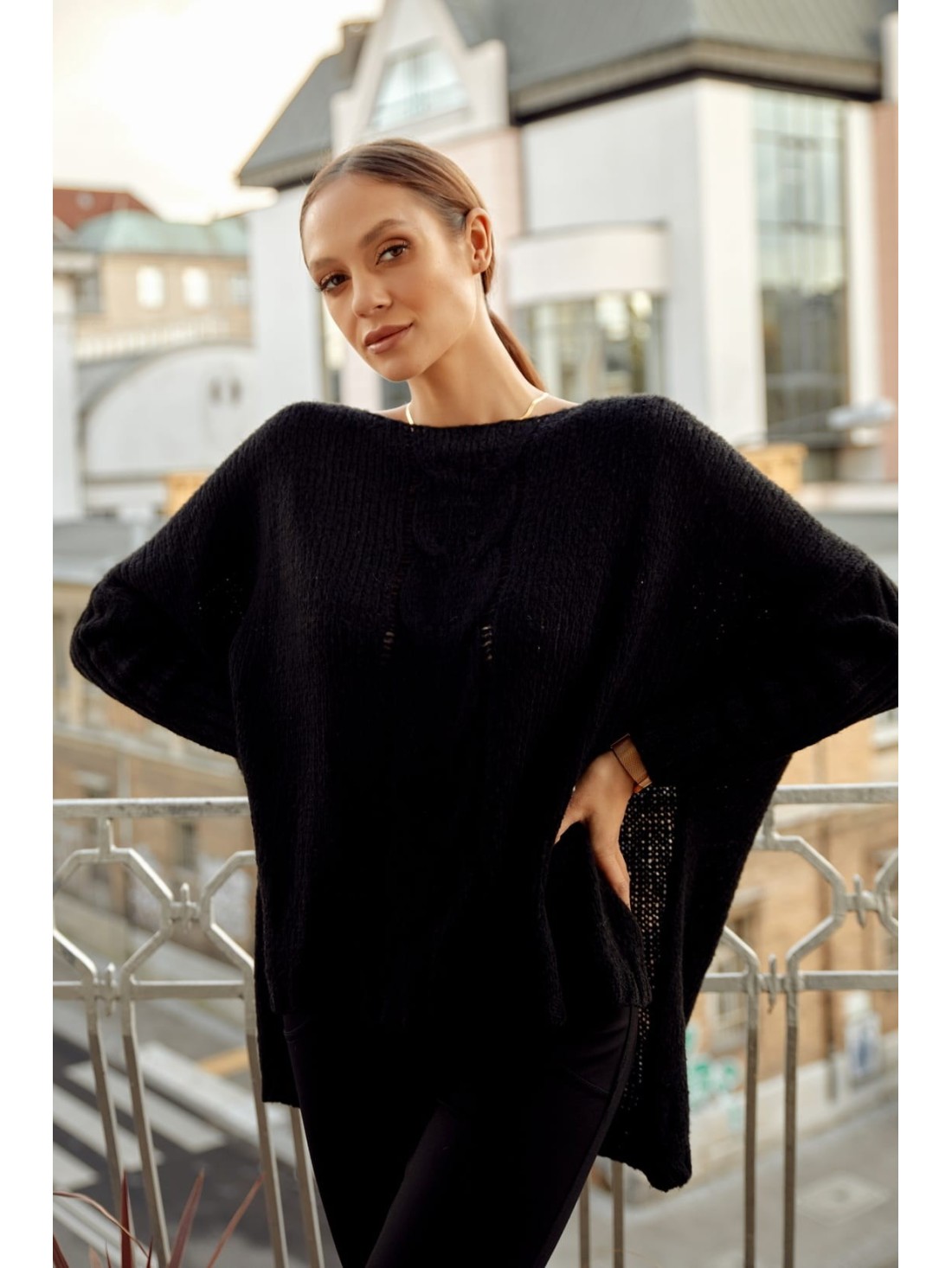 Women\'s sweater with side slits, black 5590 - Online store - Boutique